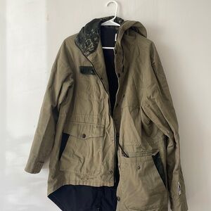 Men’s tan jacket